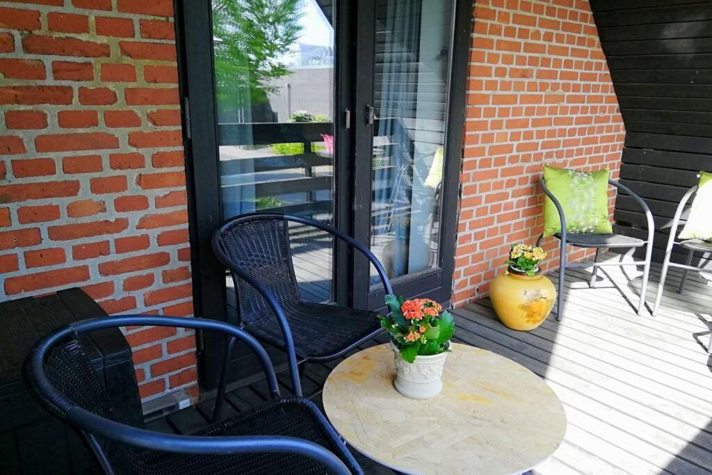 5 Minute Walk To Lego - 2 Bedrooms Loft Floor With Balcony Billund Exteriér fotografie